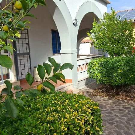 Maison De Benny Ciampino Stazione Metro A 度假居 罗马